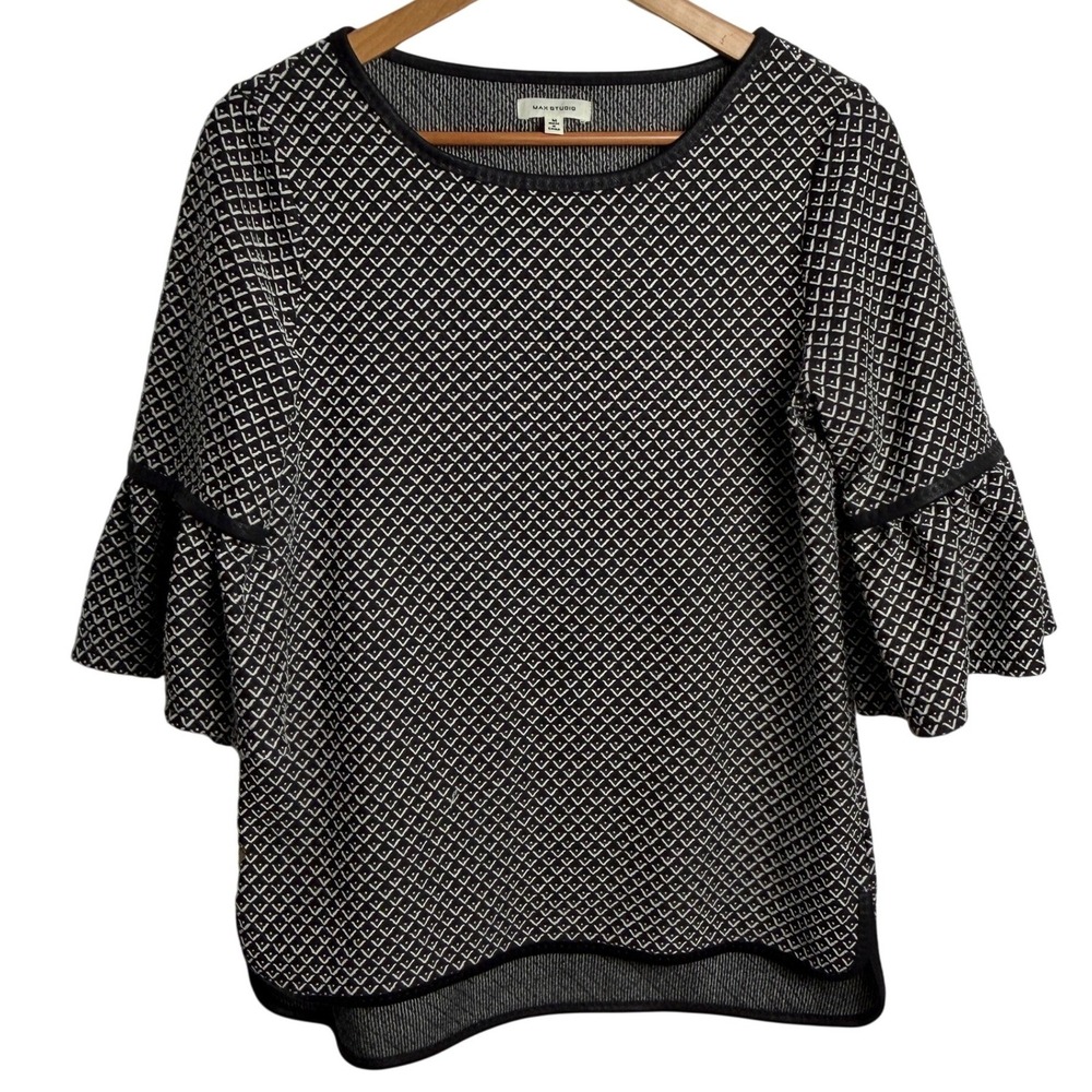 Max Studio Bell Sleeve Knit Top Geometric M Black White Career Mod Textured Chic